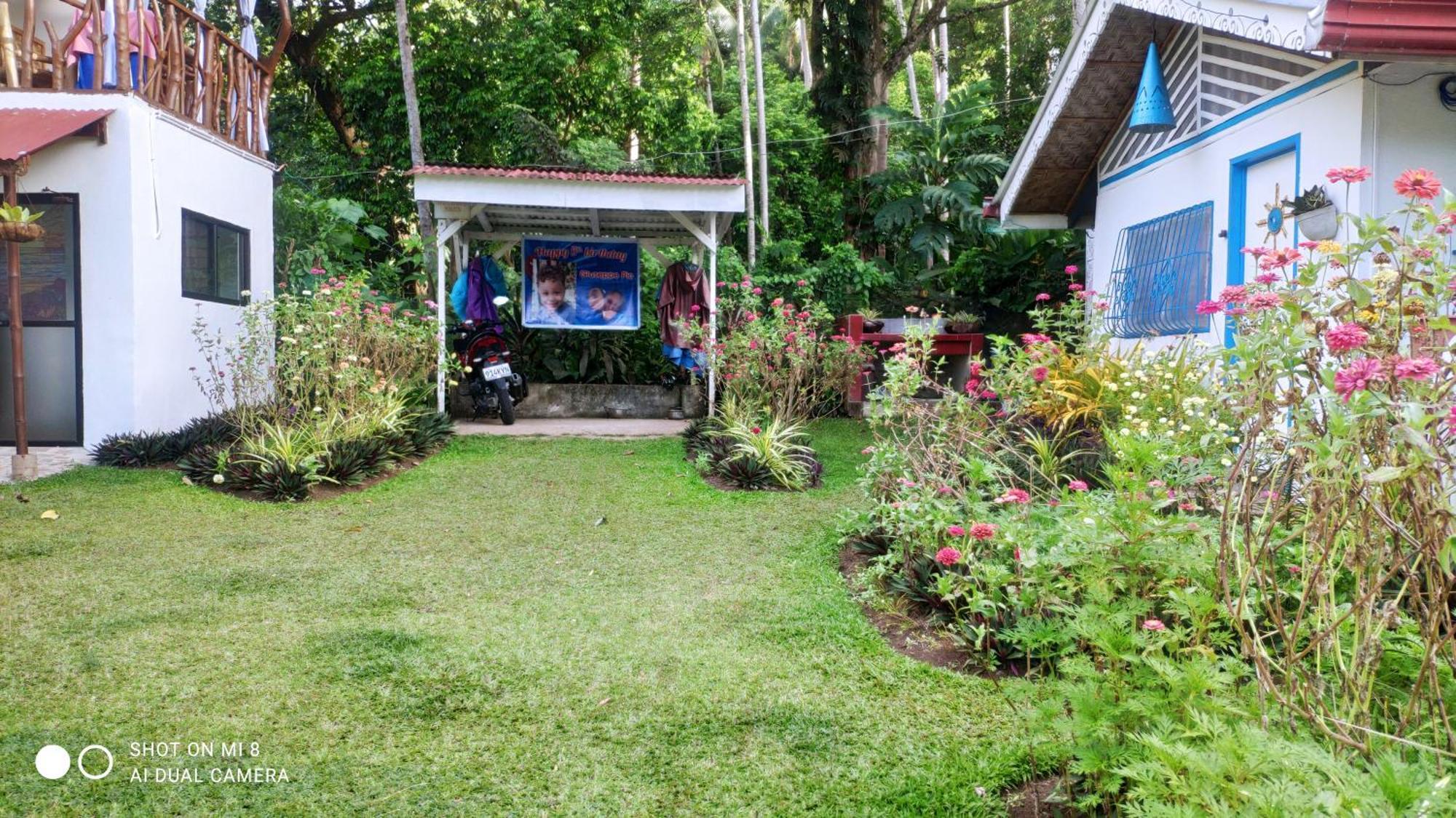 Sun House Rental Mambajao Exterior photo