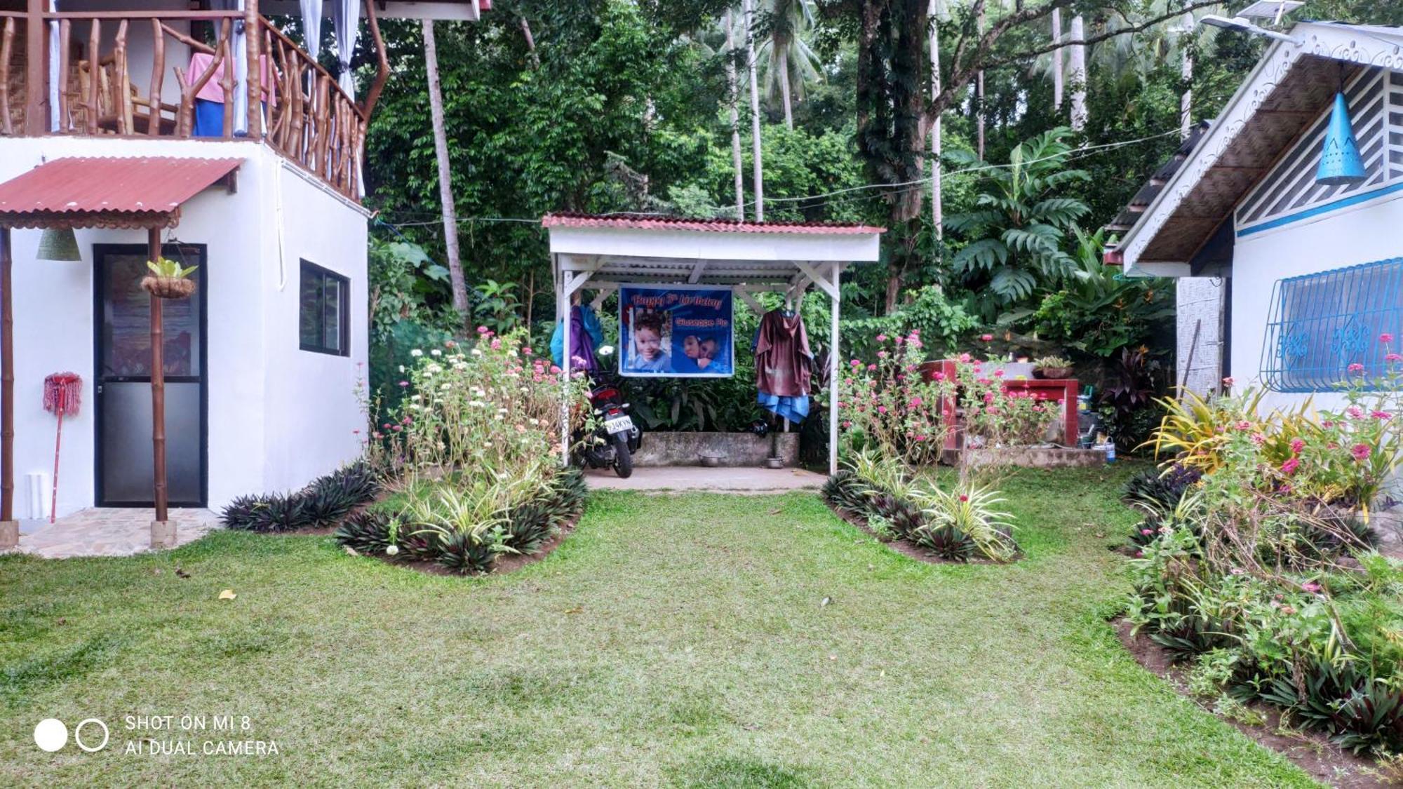 Sun House Rental Mambajao Exterior photo